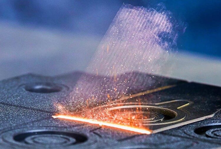 Rust & Coat laser cleaning a metal component