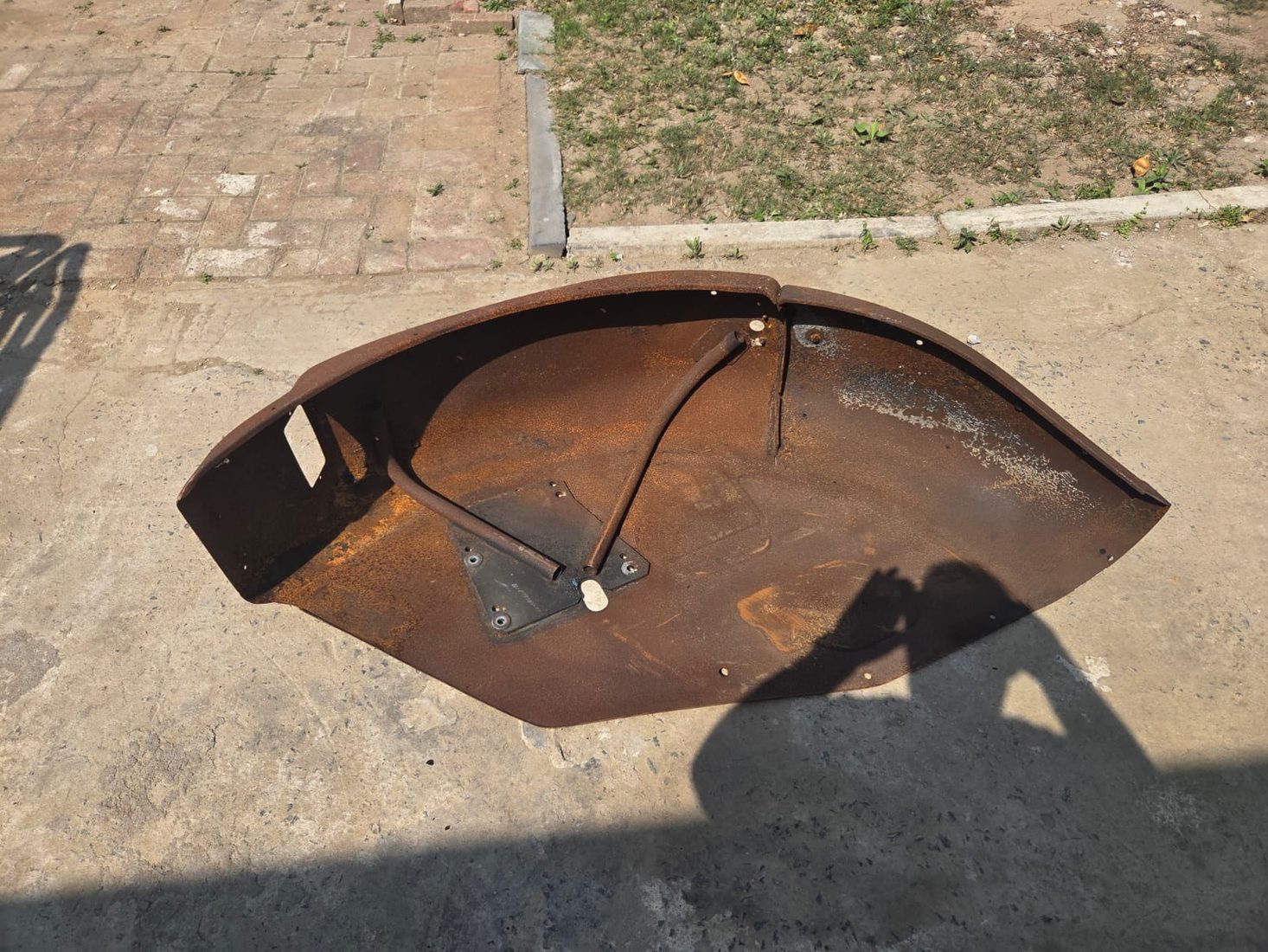 Corroded steel component before Rust & Coat treatment